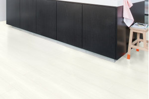 Ламінат Quick-Step Impressive Ultra Дошка біла, 32 клас, фаска 4v, вологостійкий, 12*190*1380 мм